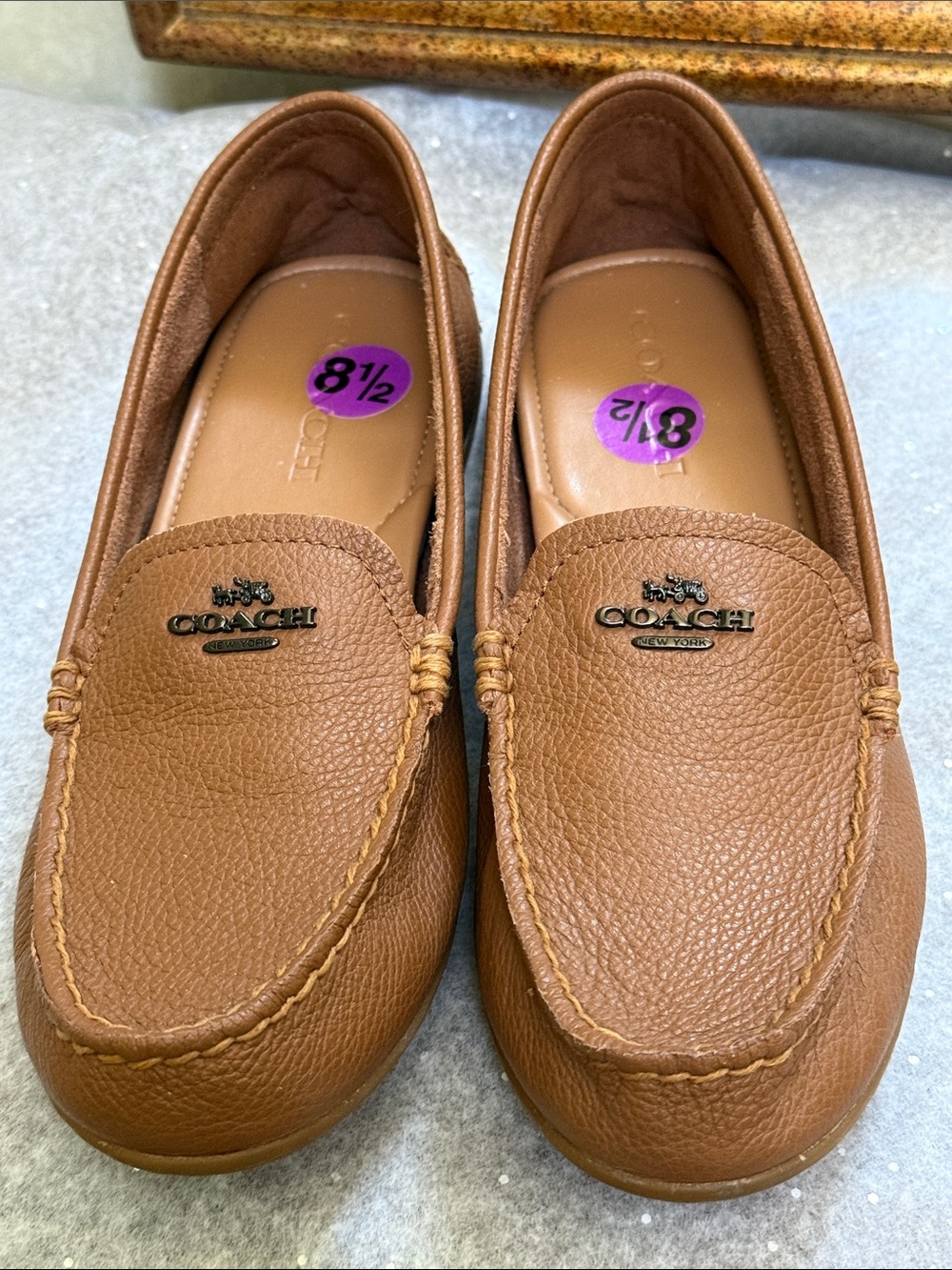 New w/o paper tag. Coach Women’s Tan Pebbled Leather Slip-On Loafers. Sz 8.5